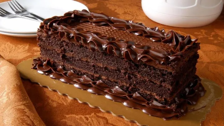 کیک شکلاتی